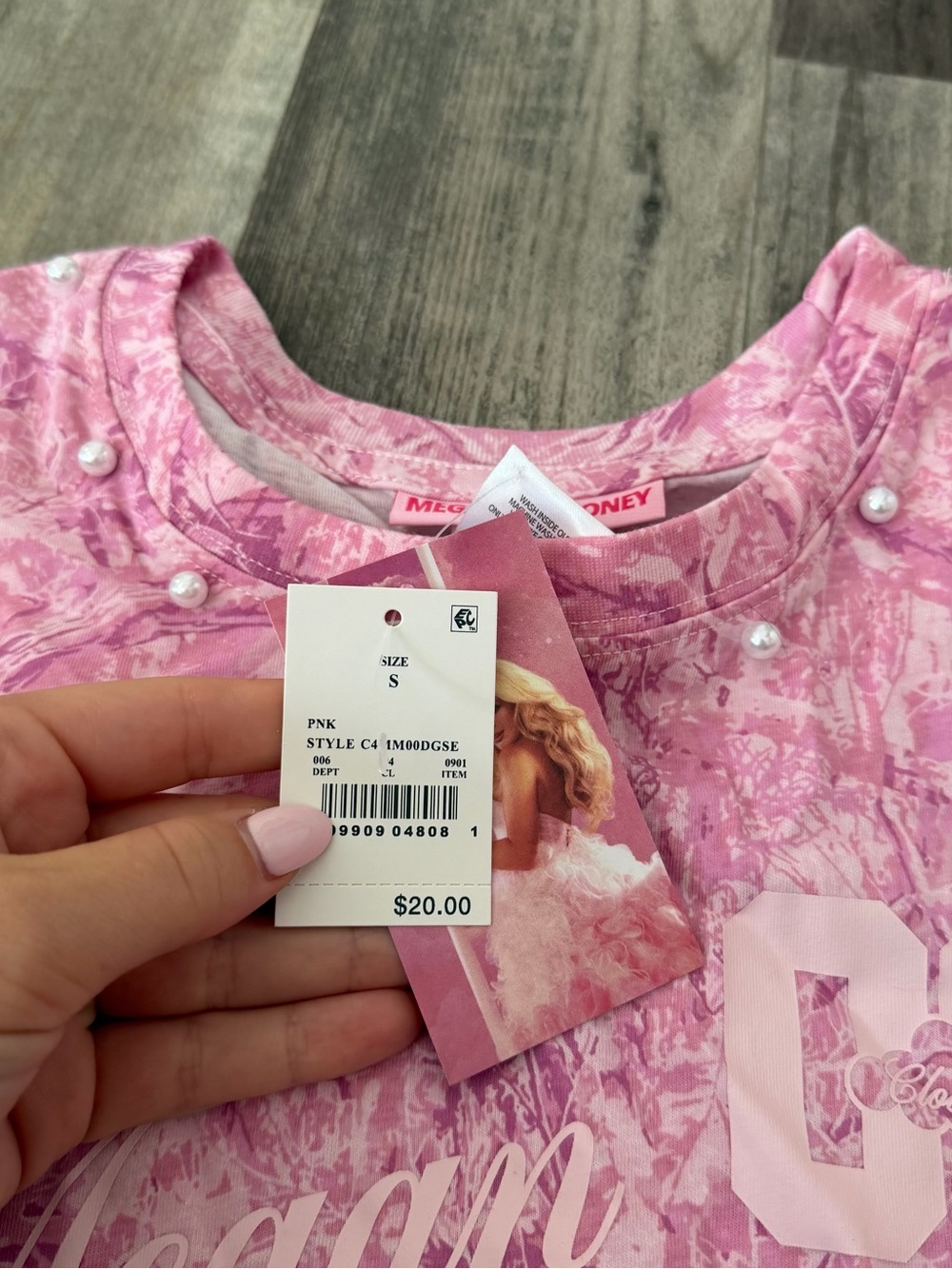 Megan Mooney Pink Graphic Tee - Picture 3 of 4